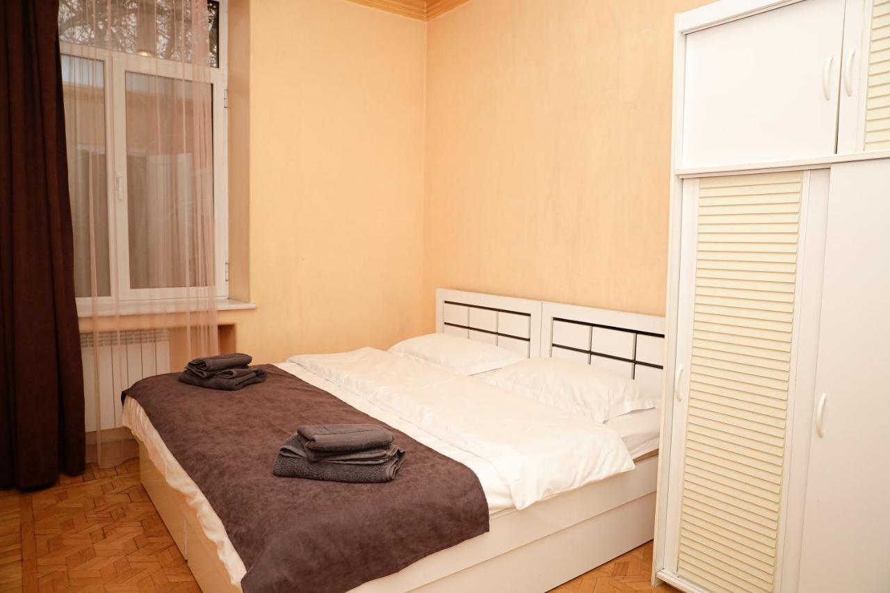 Big 3 Room Apartment On Republic Square Ереван Экстерьер фото